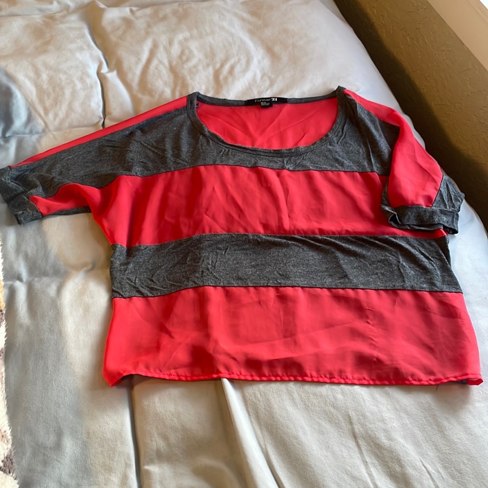 Women’s crop top shirt